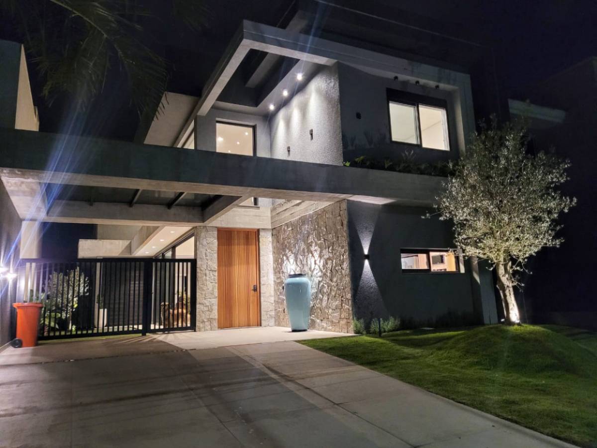 Casa em Condomínio 4 dormitórios para venda, Condado De Capão em Capão da Canoa | Ref.: 15910